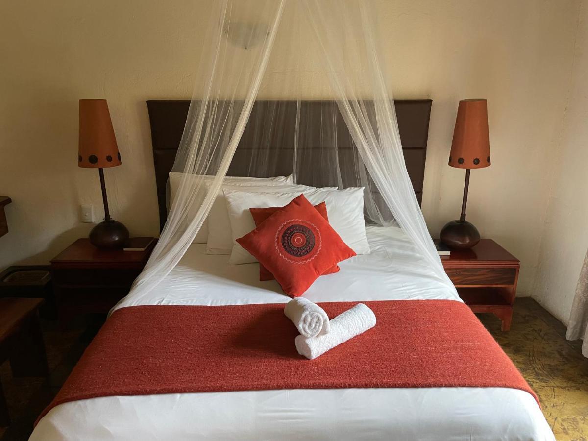 Buffalo Hotel Hectorspruit Ngoại thất bức ảnh