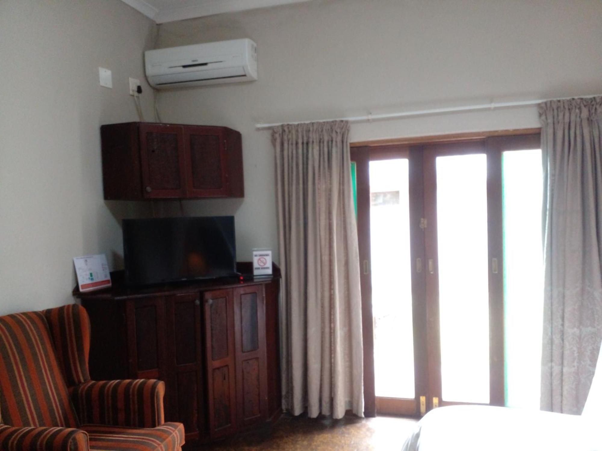 Buffalo Hotel Hectorspruit Ngoại thất bức ảnh